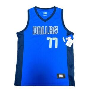 NBA Luka Doncic Dallas Mavericks-#77 Adult Jersey NWT Bleu Size Medium